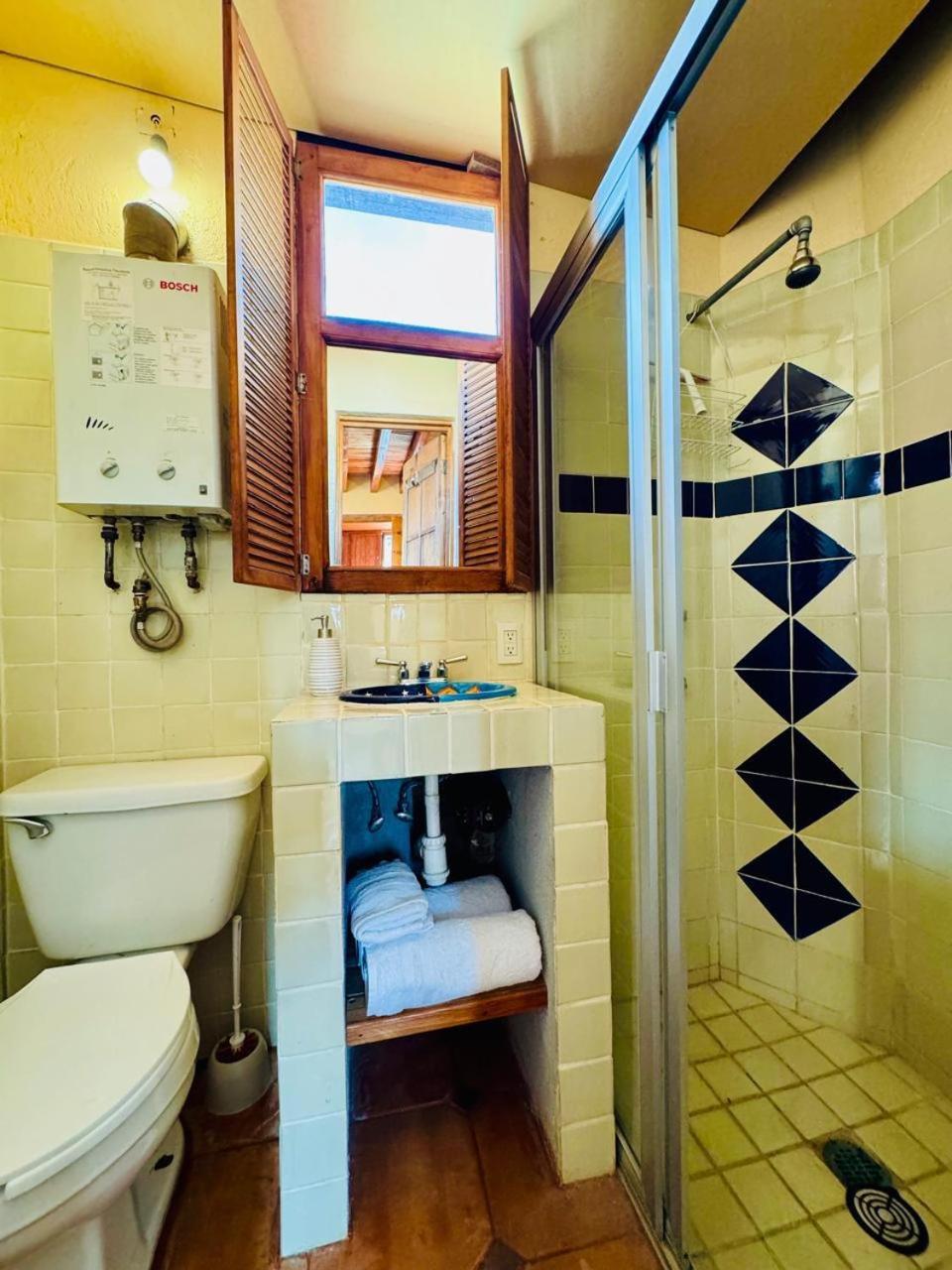 La Casa Veintidos Bed & Breakfast Guanajuato Exterior photo